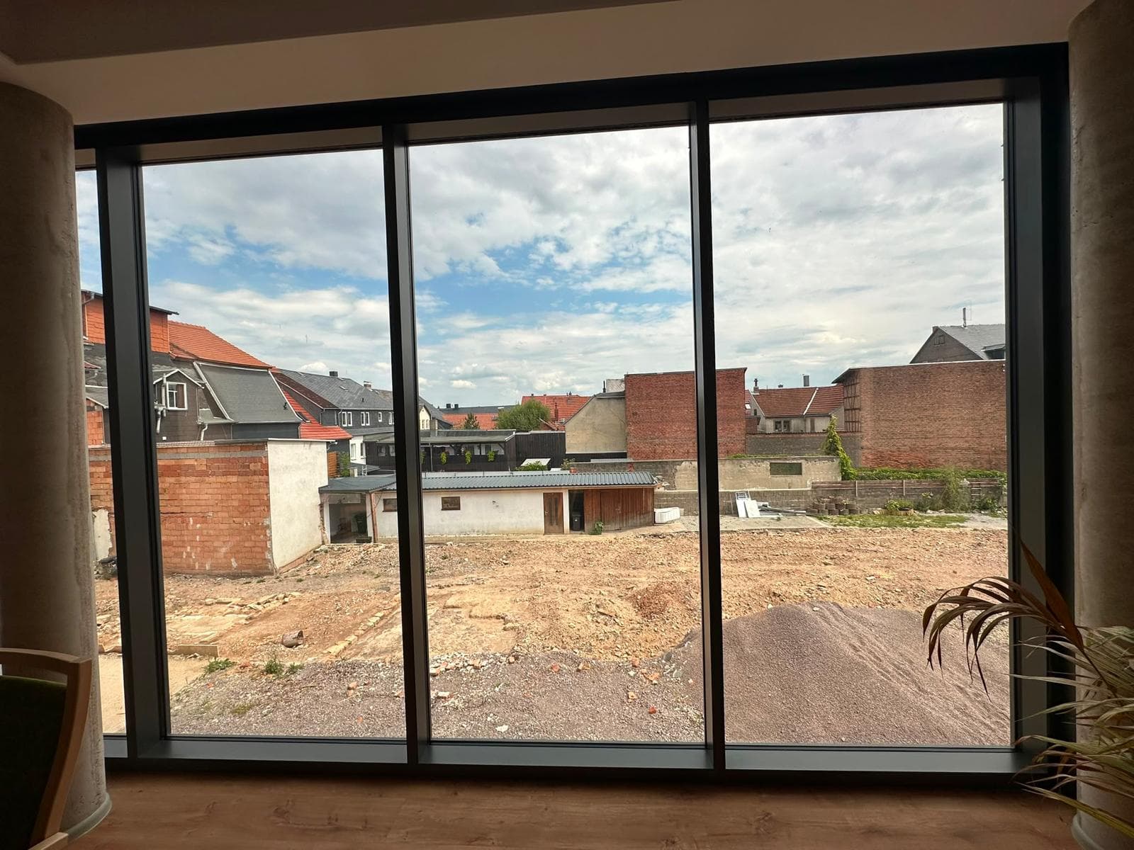 Glas- & Fassadenreinigung in Erfurt – Ergebnis von Glitz & Glanz